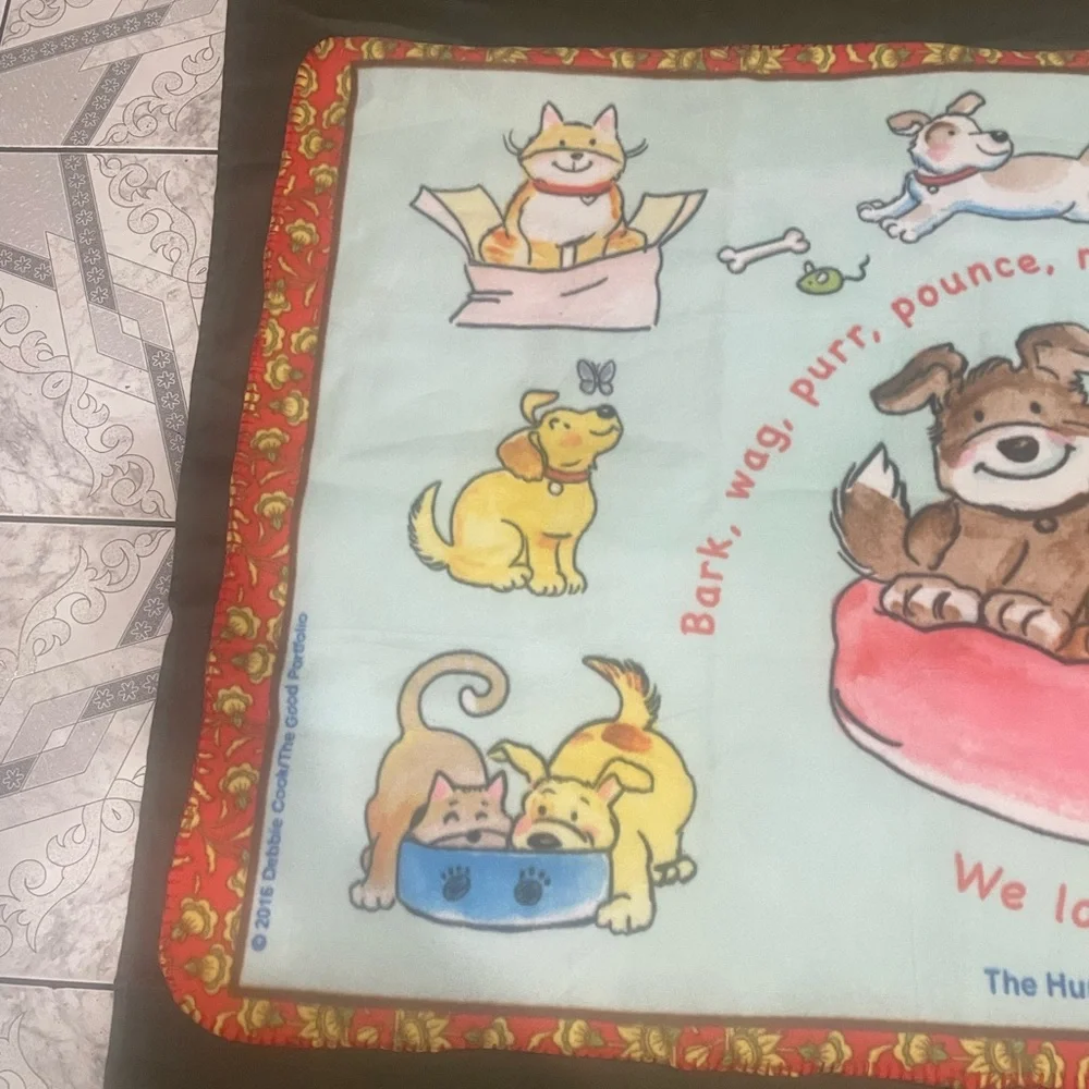 Cute Pet Blanket with Dog and Cat Design